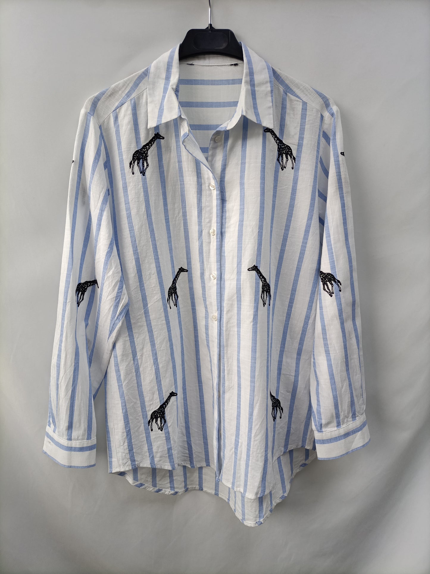 OTRAS. camisa rayas jirafas T.u(m)