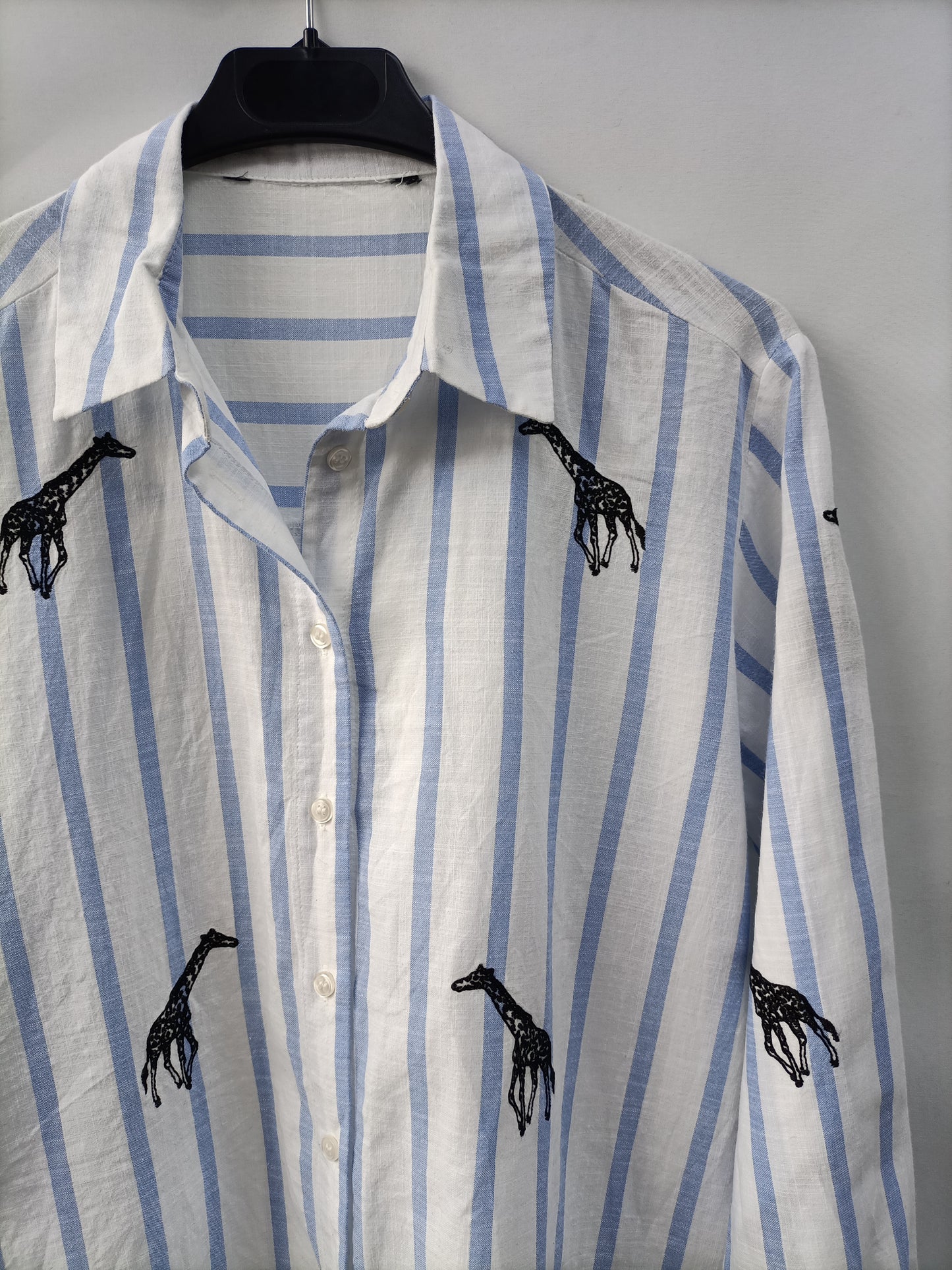 OTRAS. camisa rayas jirafas T.u(m)
