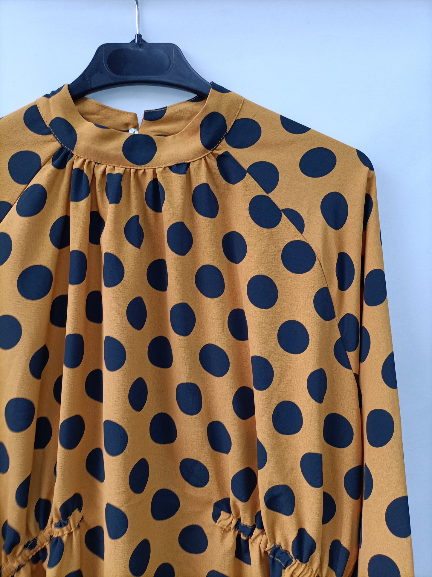 OTRAS. Blusa mostaza Lunares T.u(s/m)