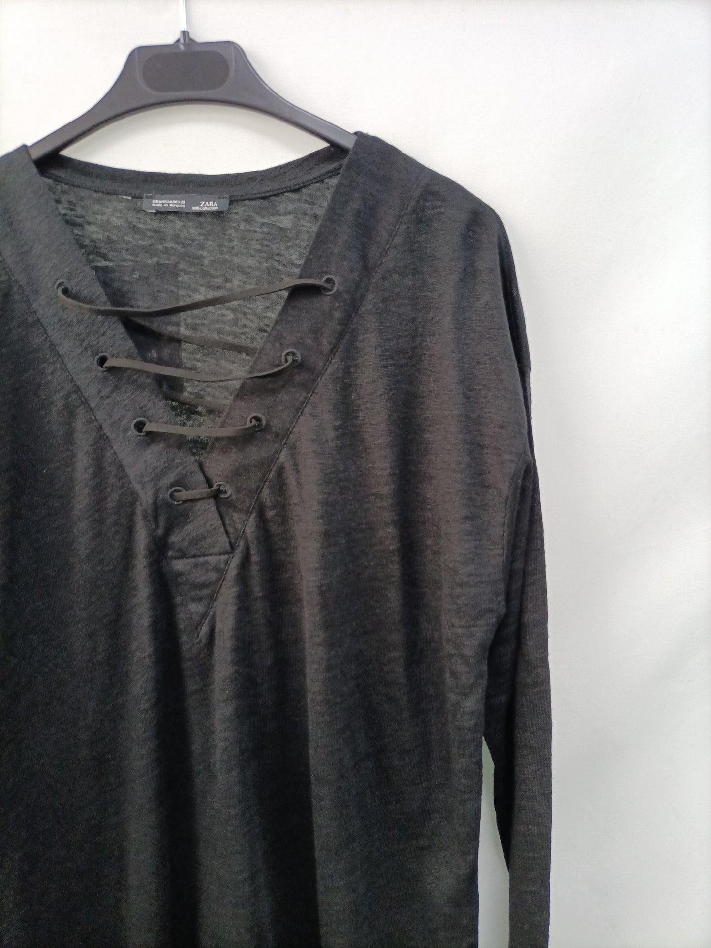 ZARA. Camiseta cuerdas T.m