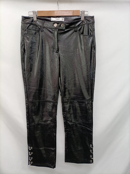 MANGO.Pantalones polipiel T.40