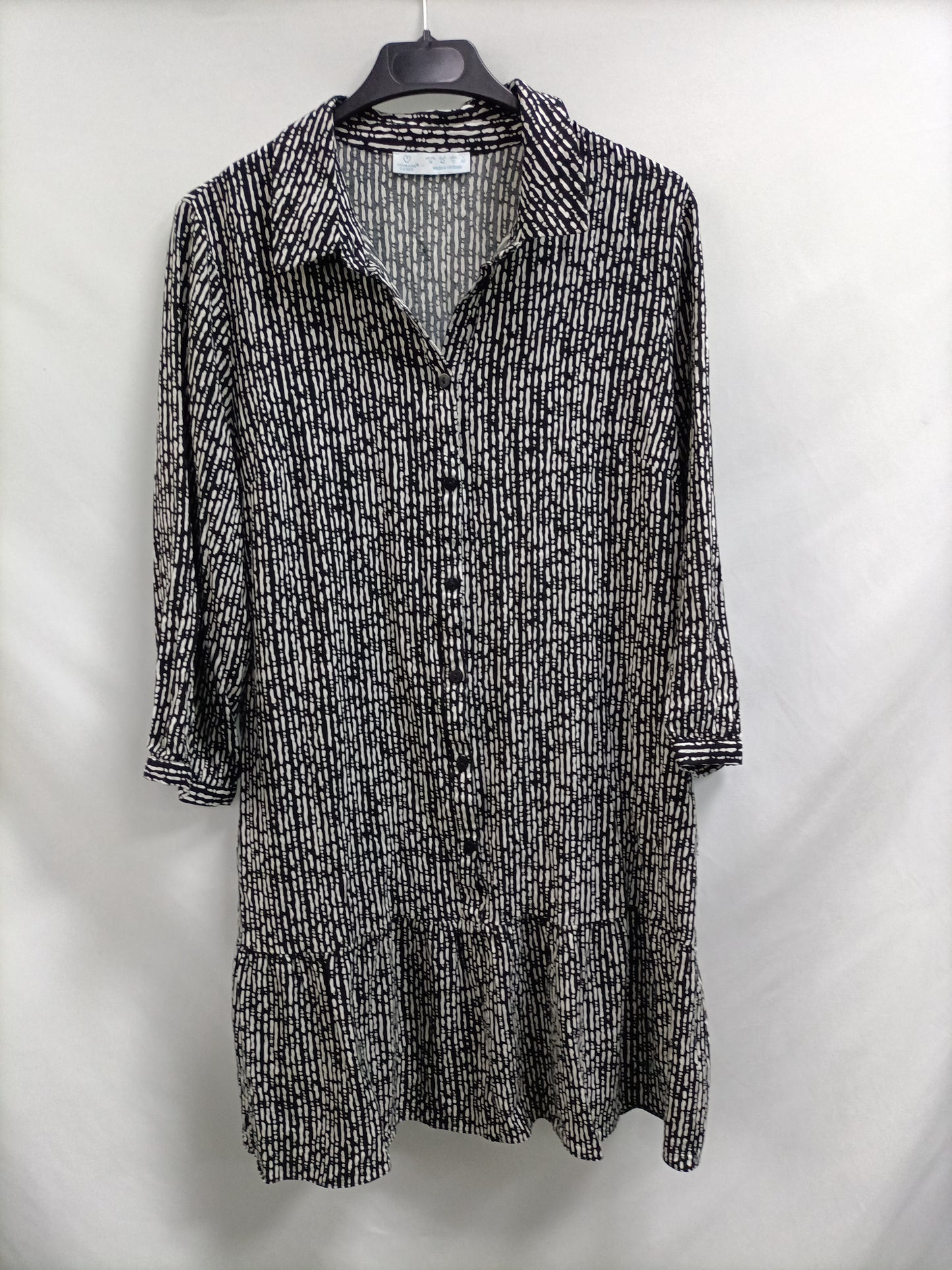 PRIMARK. Vestido corto negro y blanco T.42