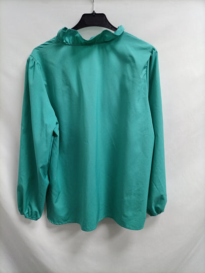 OTHERS. Aqua green blouse with ruffle Tl