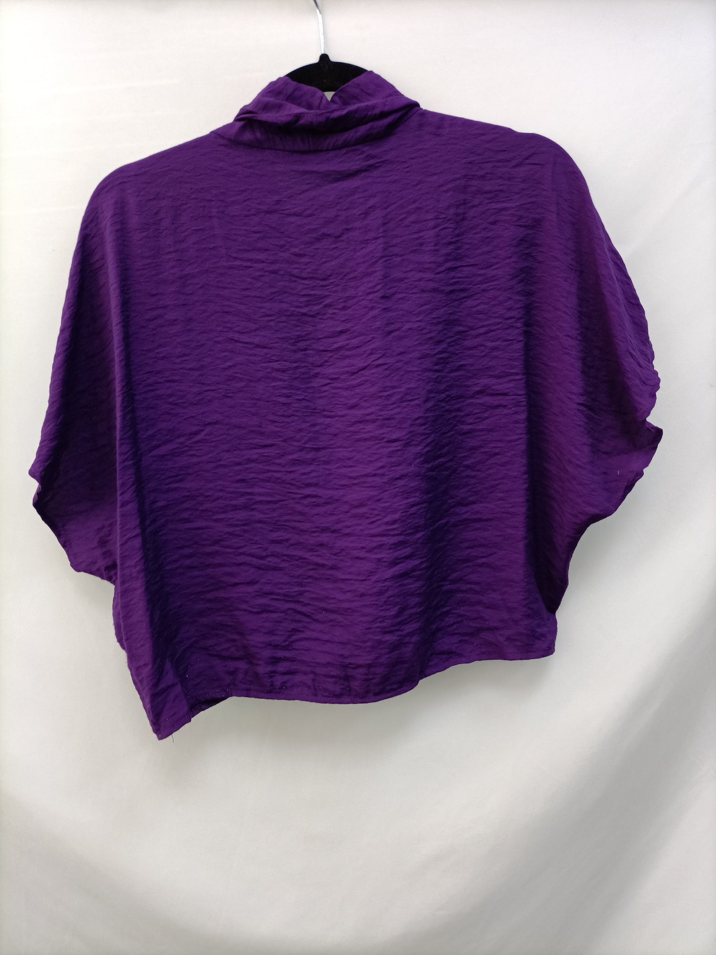 ZARA.Blusa morada T.XL