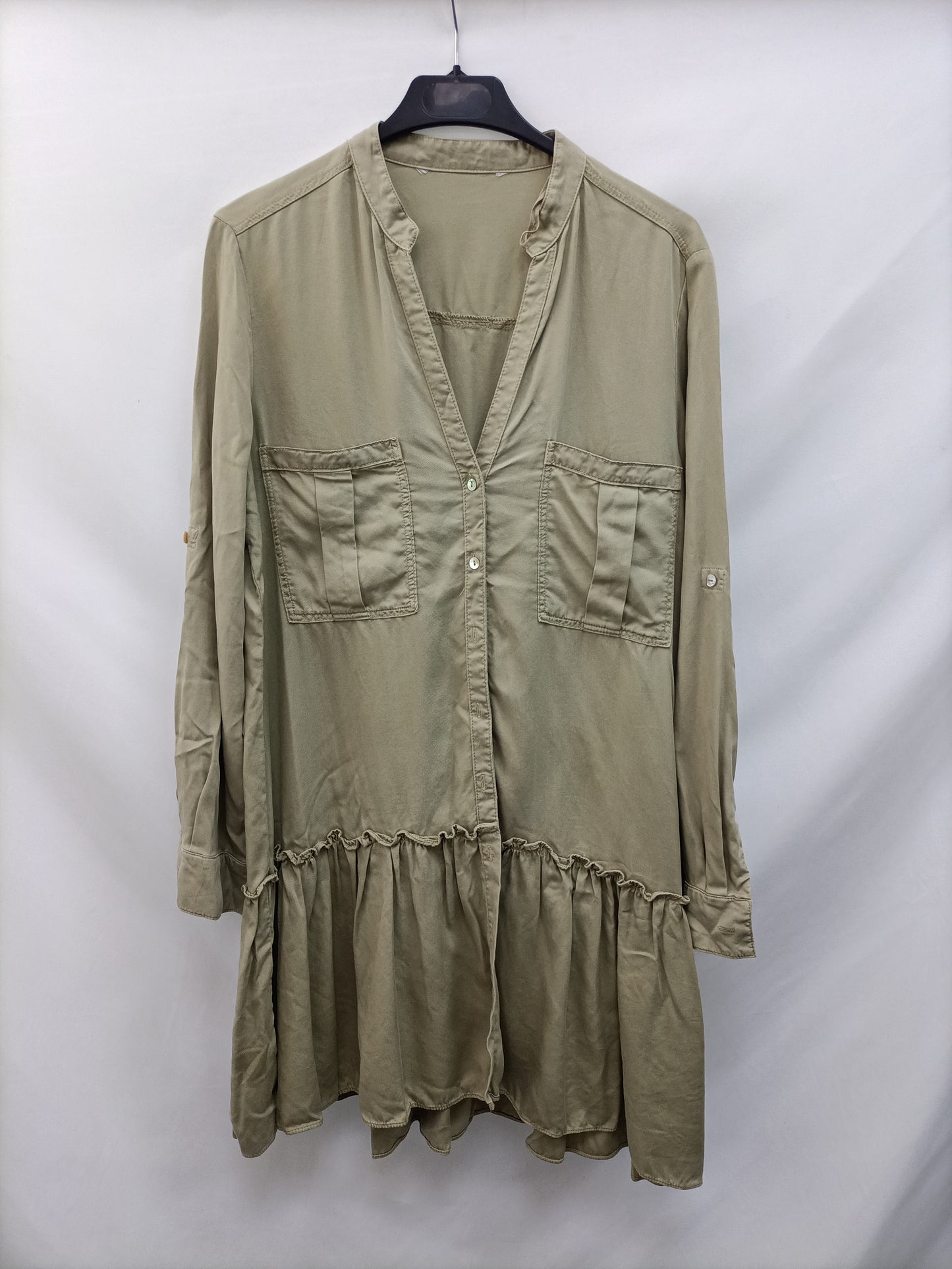 OTRAS.Vestido verde camisero Tu(m)