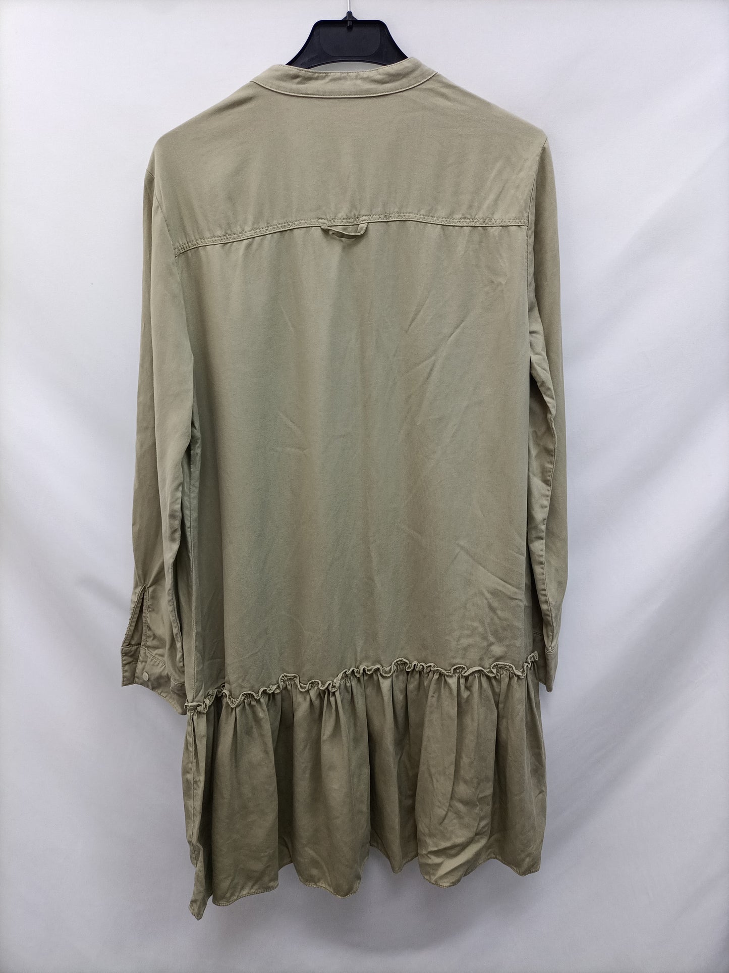 OTRAS.Vestido verde camisero Tu(m)