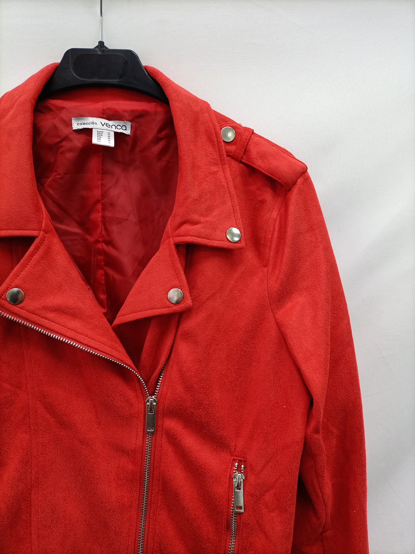 VENCA.Chaqueta antelina roja T.42