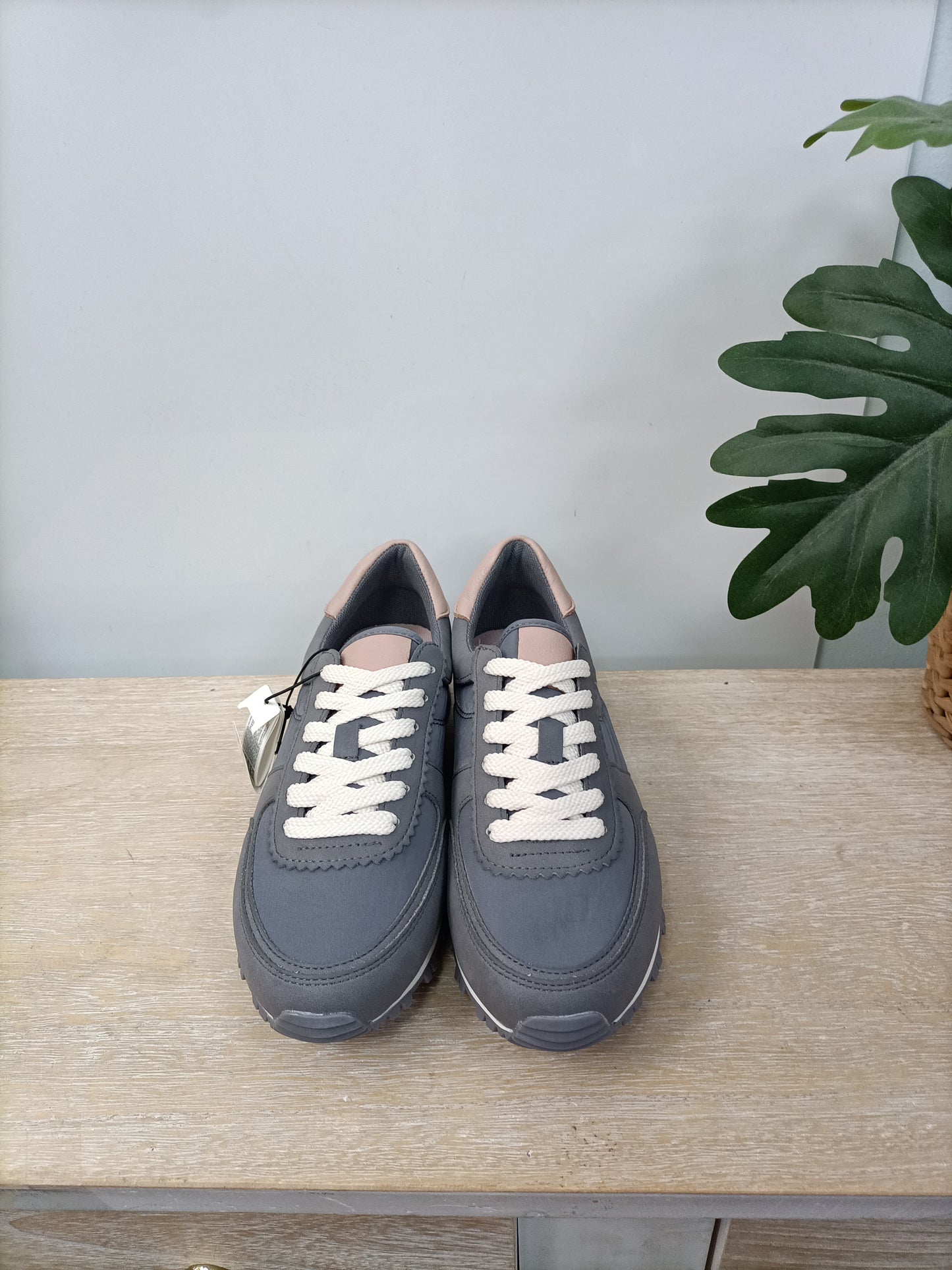 PARFOIS. Zapatillas grises y rosas T.37