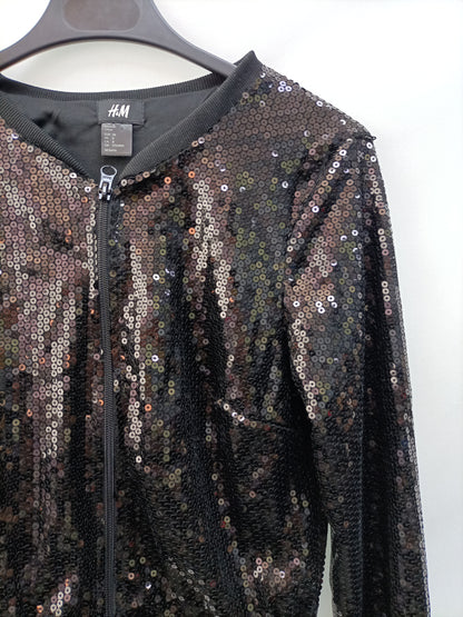 H&M.Bomber crop lentejuelas T.38