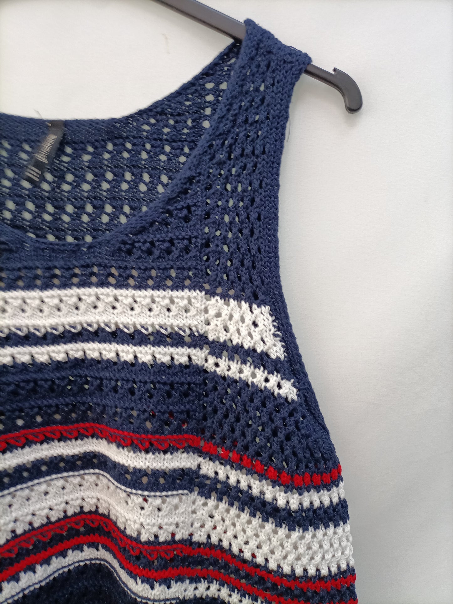 STRADIVARIUS. Top size L