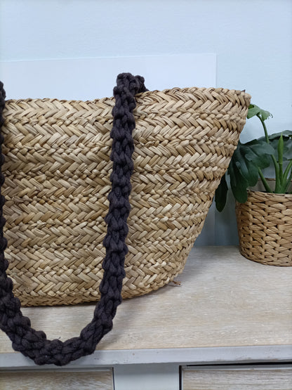 MALUCA. Capazo rafia marrón