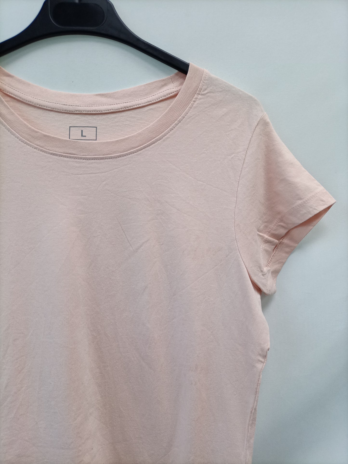 UNIVERSAL PEOPLE. Camiseta rosa T.l