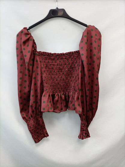 ZARA. Top burdeos lunares T.s