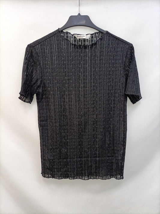 STRADIVARIUS. Top negro encaje T.s