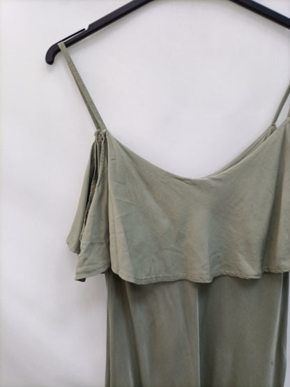OTRAS. Vestido verde volante T.u(s)