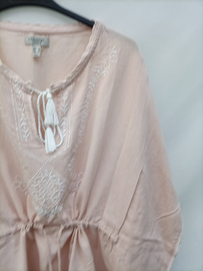 CORTEFIEL. Pink blouse with Ts embroidery
