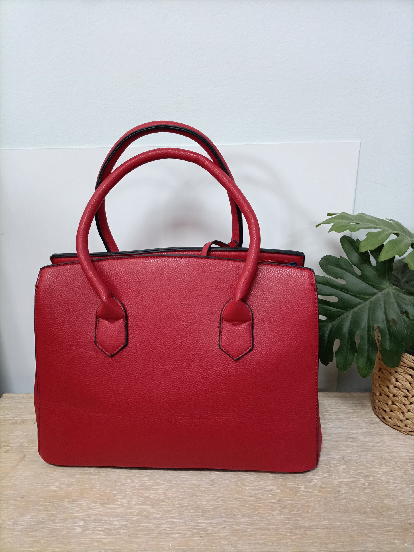 OTHERS. Red leather effect bag