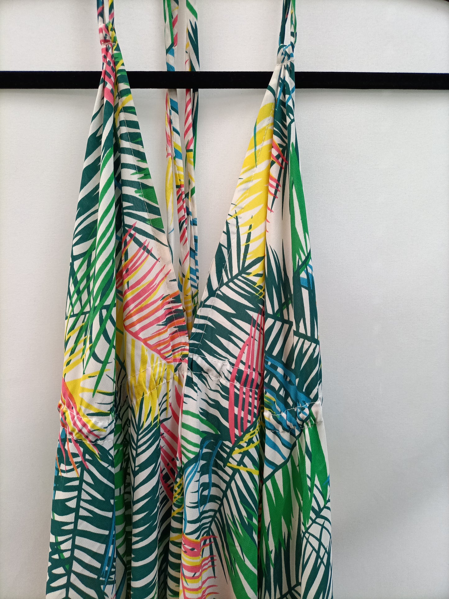 PAROLE QUEEN. Vestido largo hojas T.2(m)