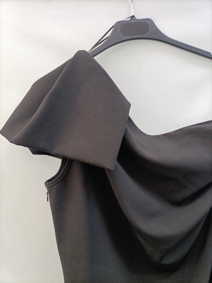 JIRO. Asymmetrical black top Ts