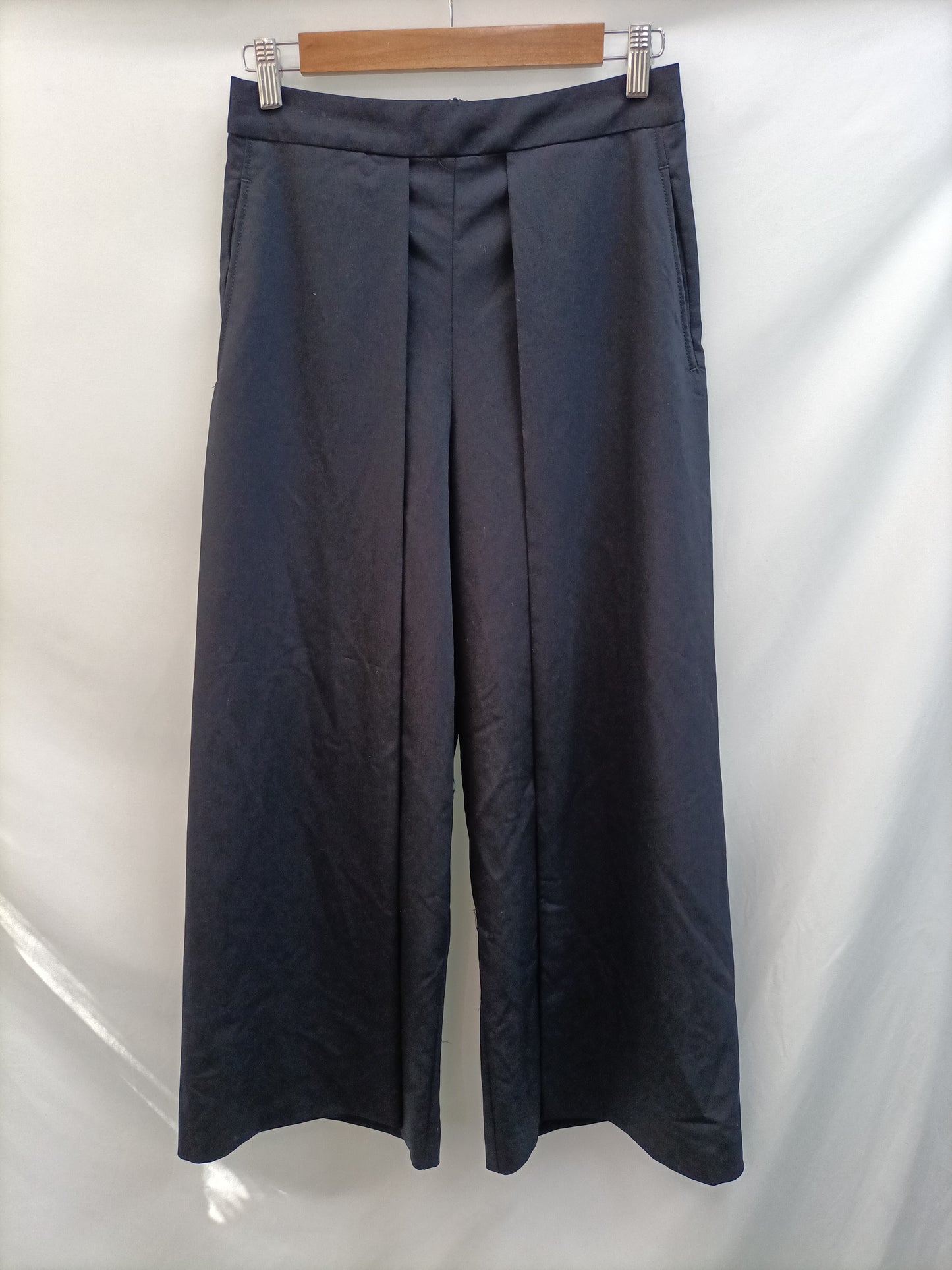 MANGO.Pantalones culotte azules anchos T.34