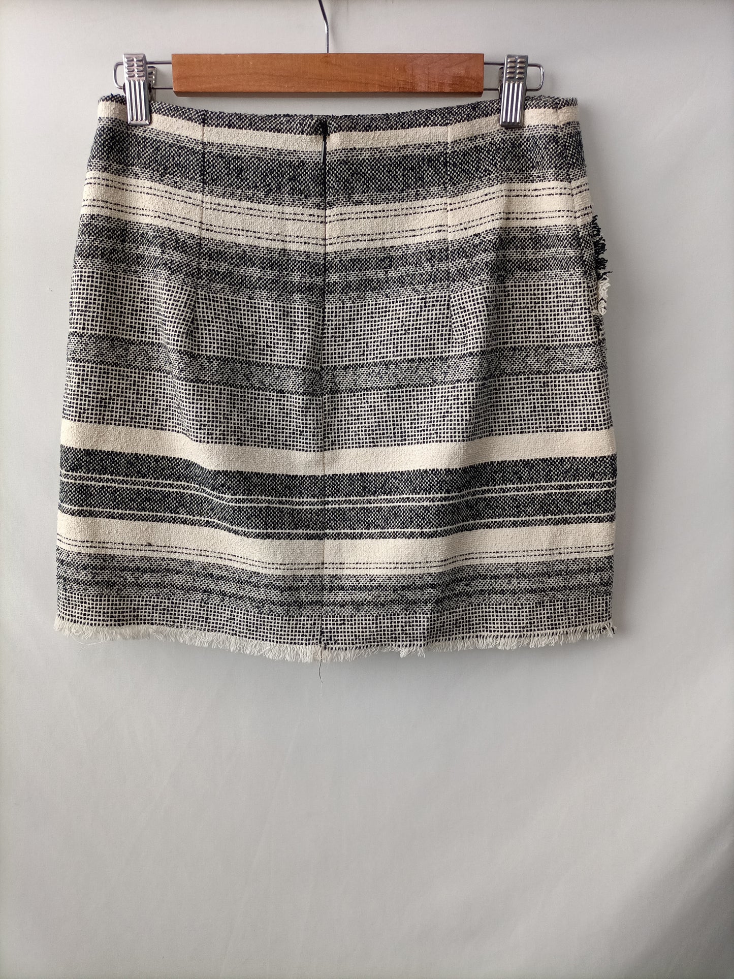 MANGO. Tweed skirt size 38