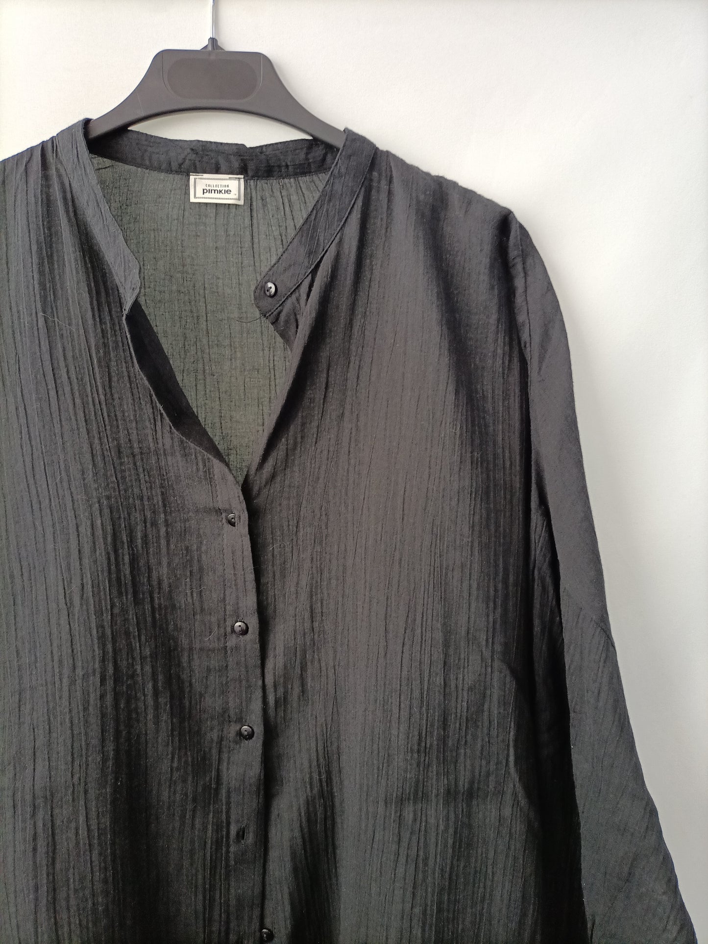 PIMKIE. Blusón negro oversized T.36