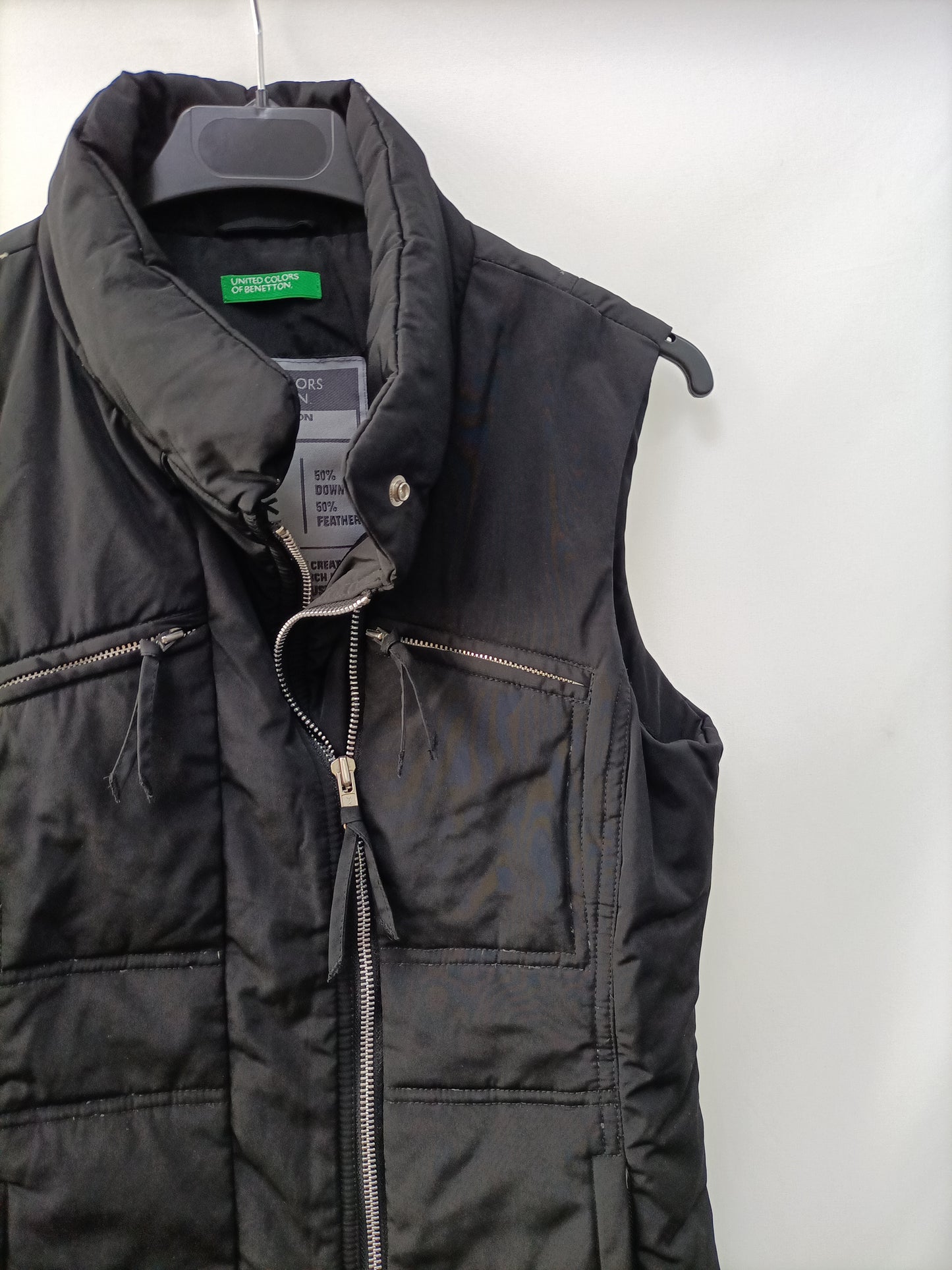 BENETTON. Plumas sin mangas negro T.u(s)