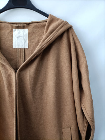 ESPRIT. Poncho Camel T.s