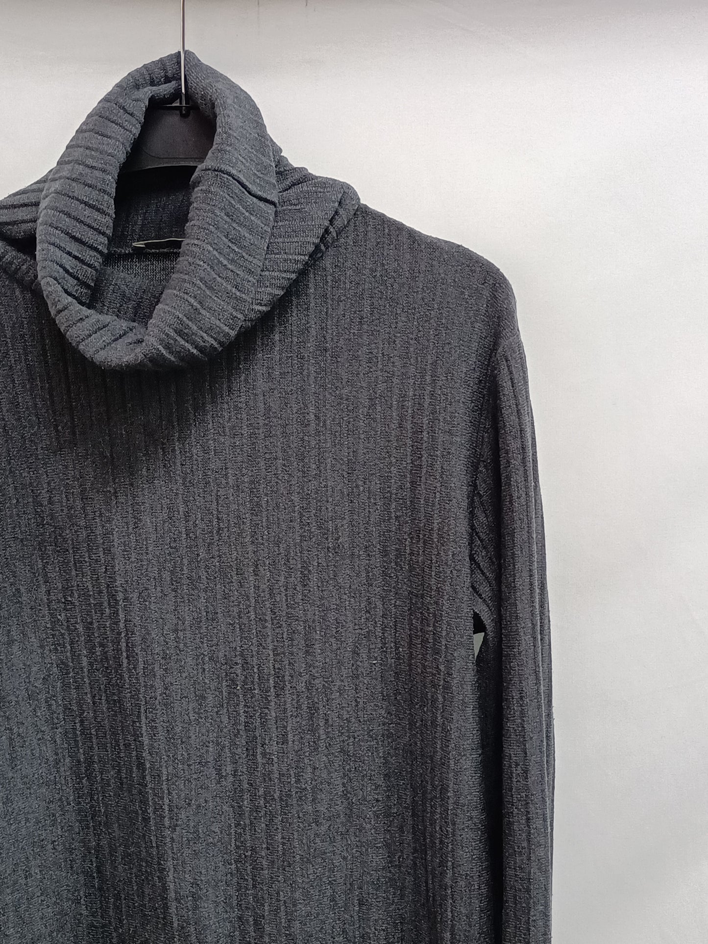 ZARA. Vestido/Jersey canalé T.m