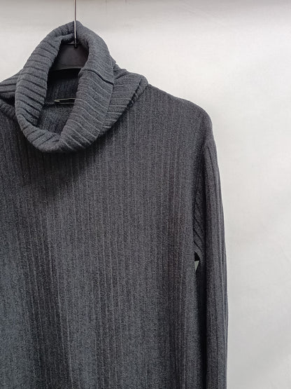 ZARA. Vestido/Jersey canalé T.m