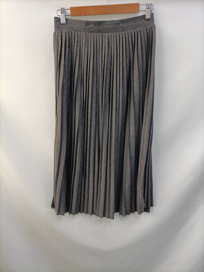 PULL&BEAR. Falda plisada gris T.m