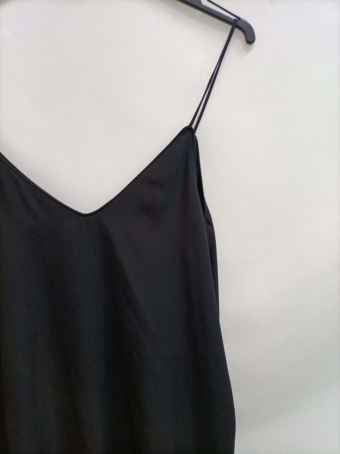 ZARA. Vestido begro lencero.T.s