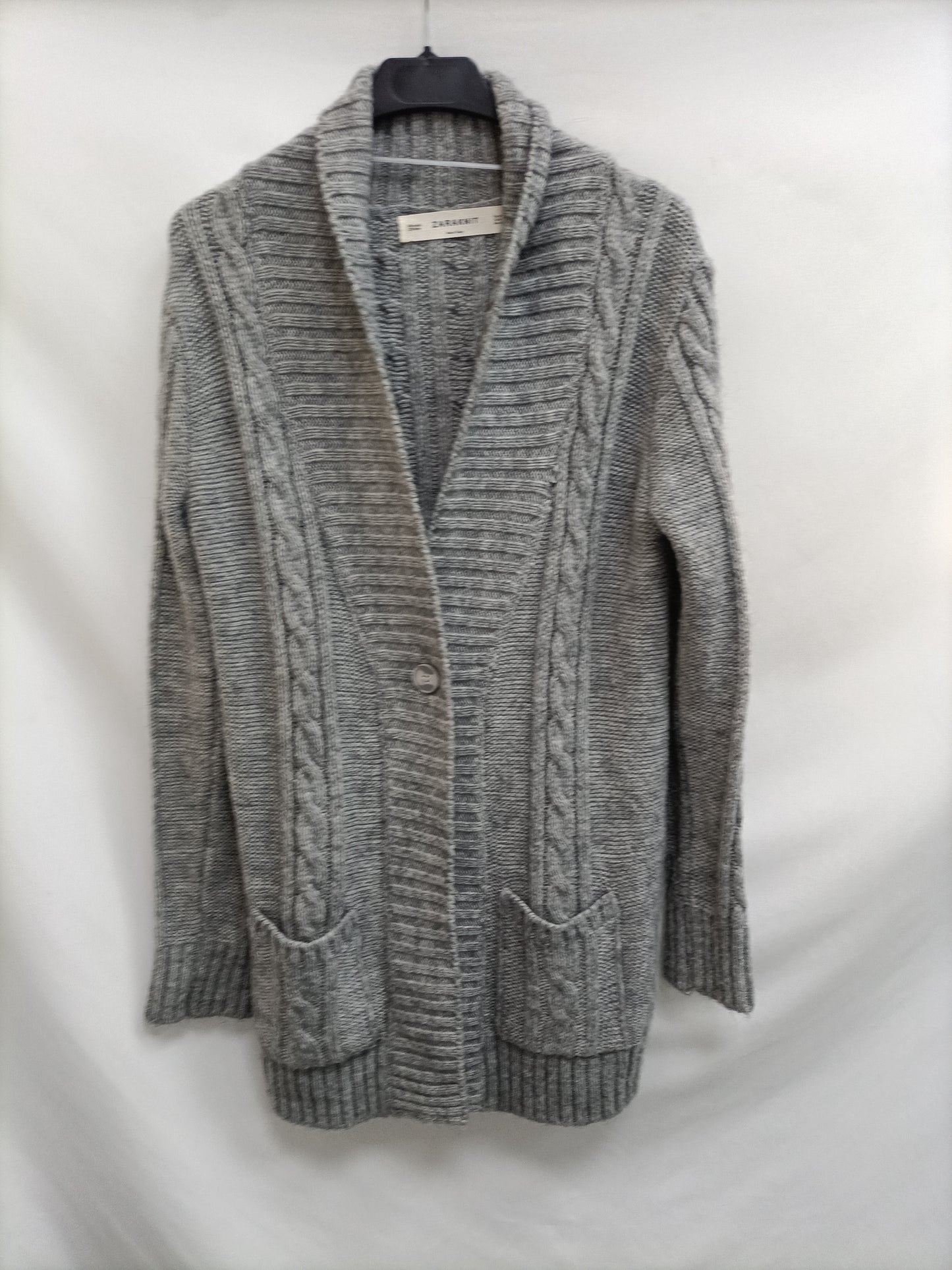 ZARA. Cárdigan gris T.m