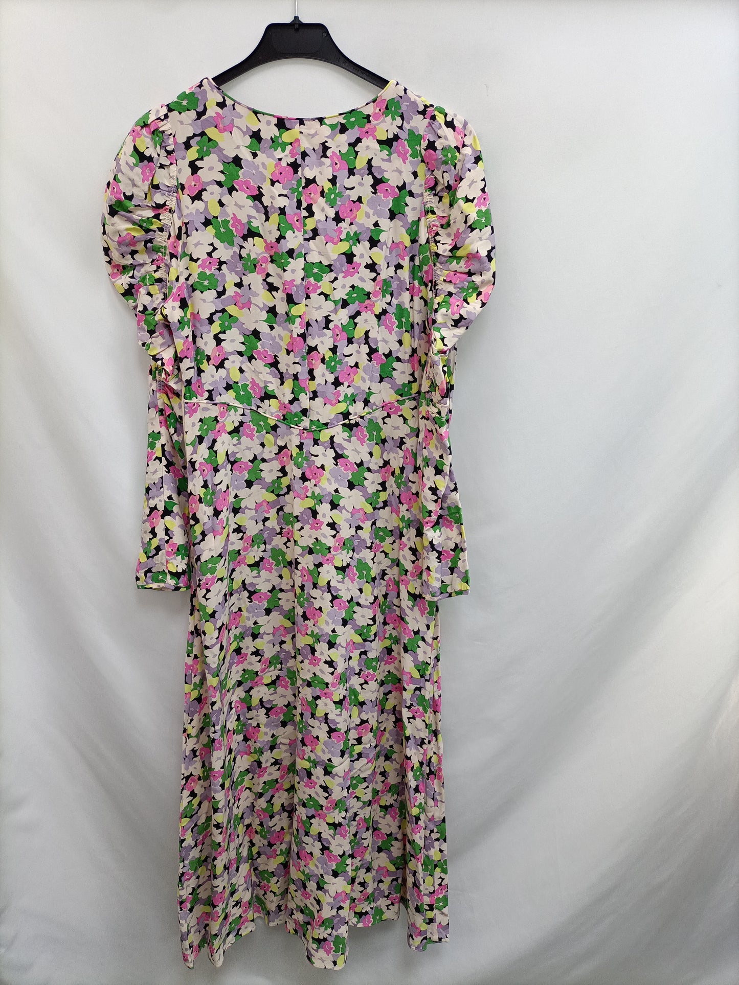 H&M. Vestido midi flores T.38