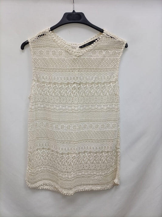 ZARA. Top Beige encaje T.m