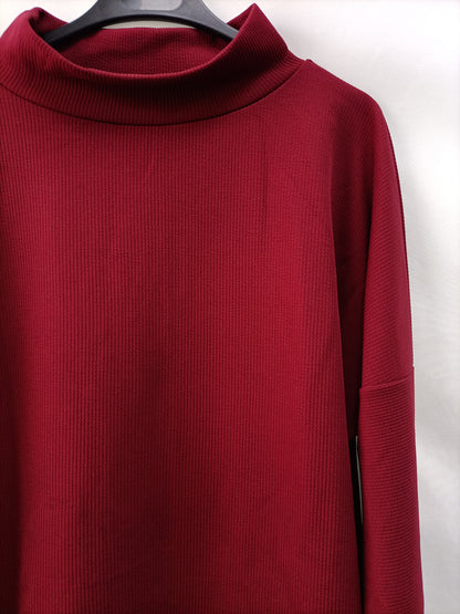 OTRAS. Vestido burdeos canalé T.xl