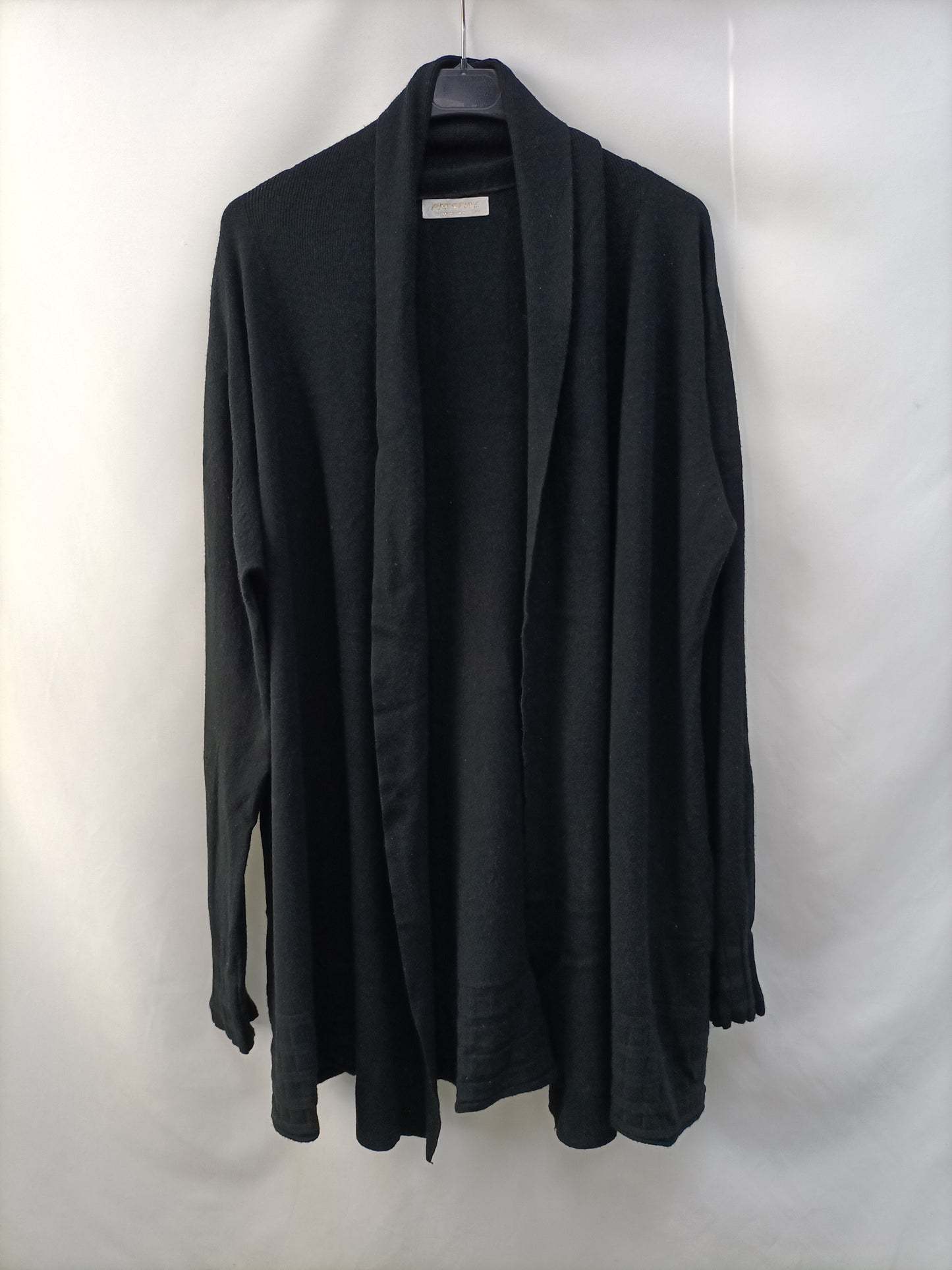 OTRAS. Cárdigan negro T.s/m