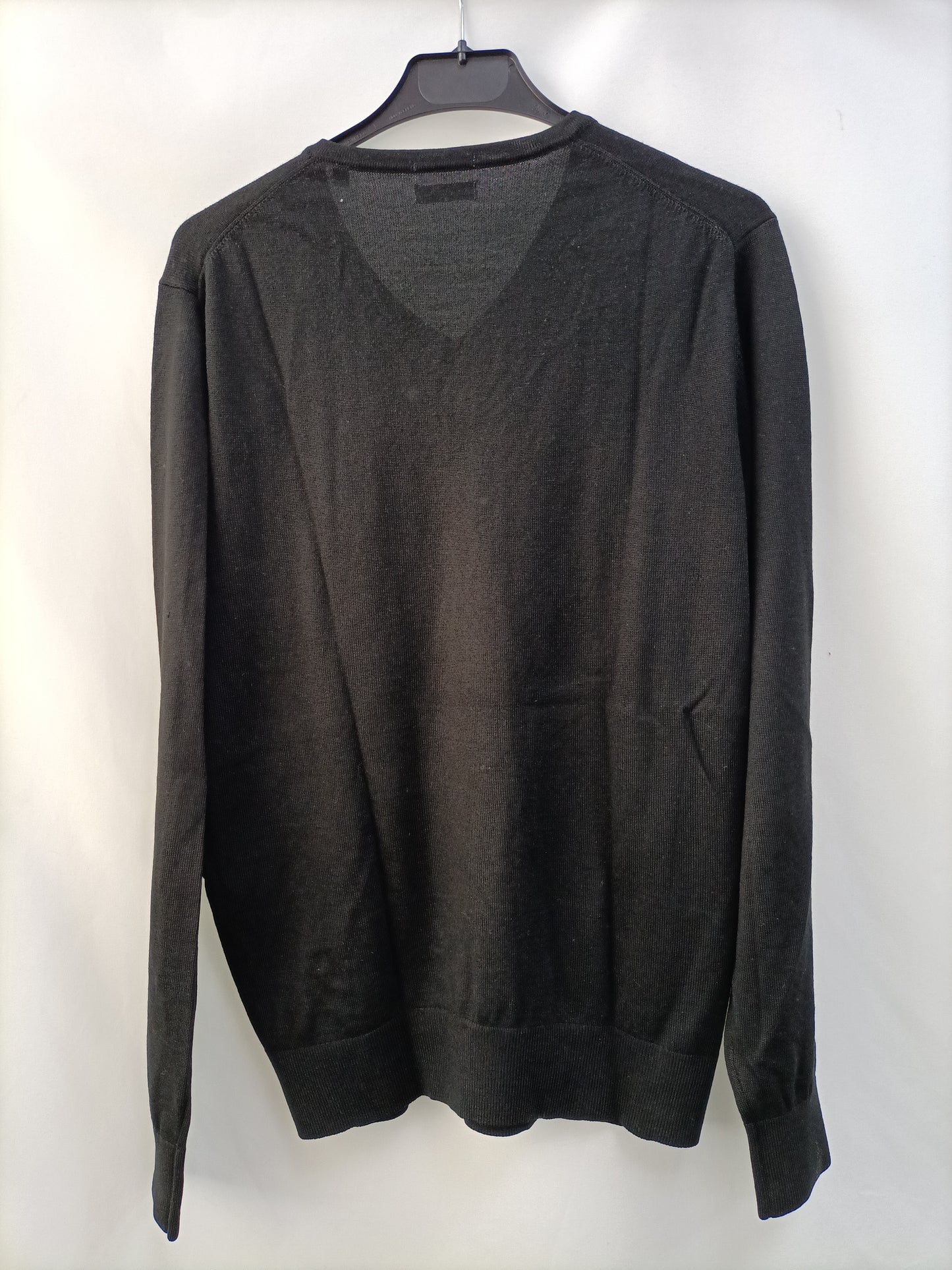 MERINOS. Jersey negro básico T.m