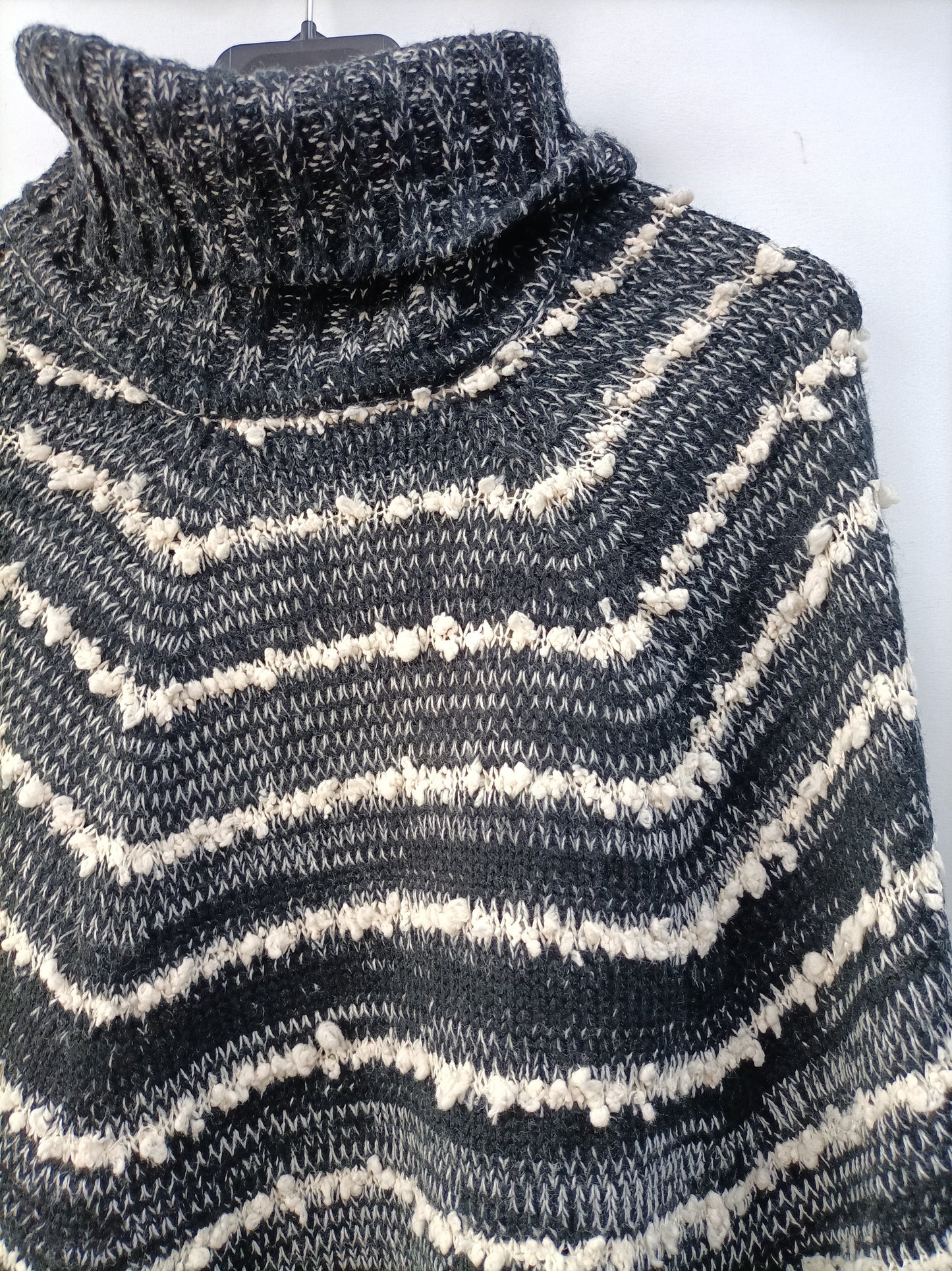 OTRAS. Jersey/poncho jaspeado T.u