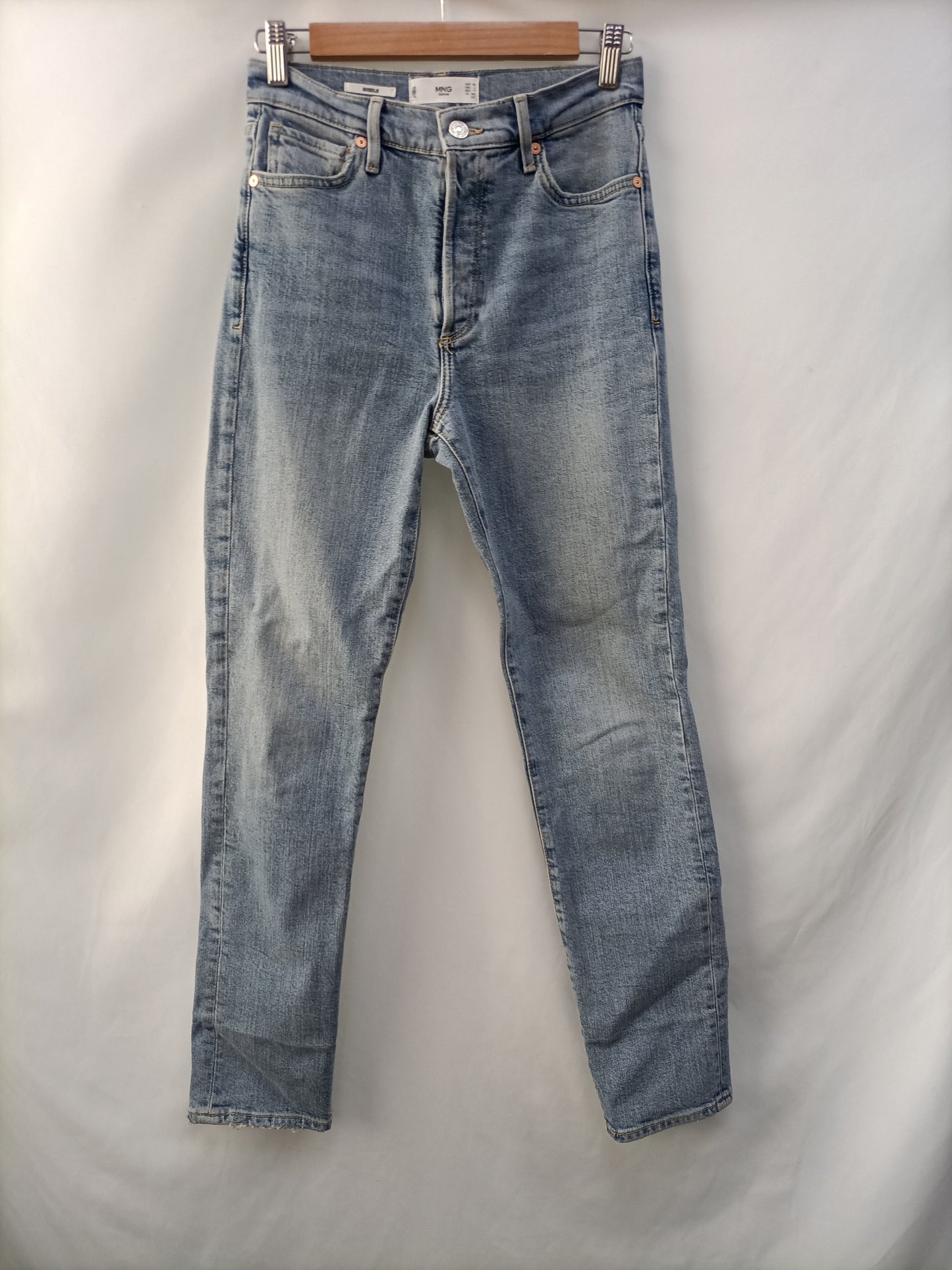 MANGO. Pantalón denim claro T.36