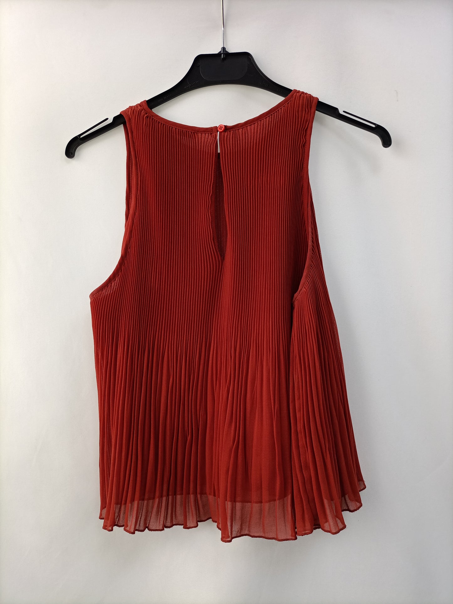 PULL&amp;BEAR.Tile pleated top Ts