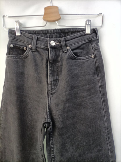 WEEKDAY. Wide-leg black denim pants, size 32