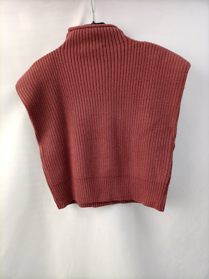 ZARA.Jersey de punto sin mangas. T.S