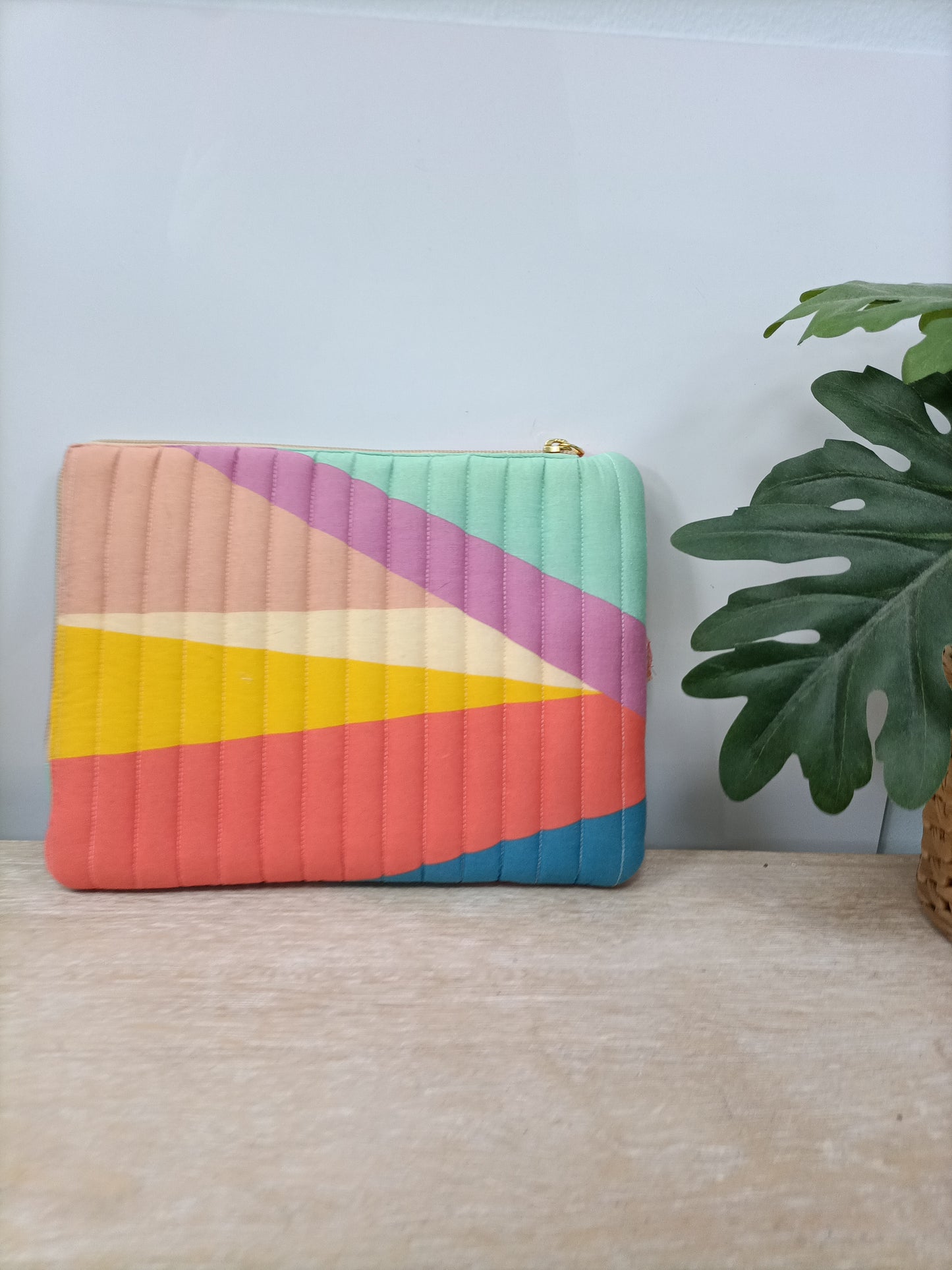 ZARA. Bolso de mano colores