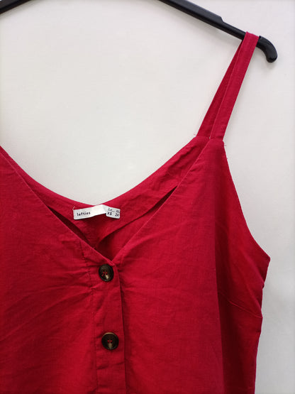 LEFTIES. Red button-down top T.xs