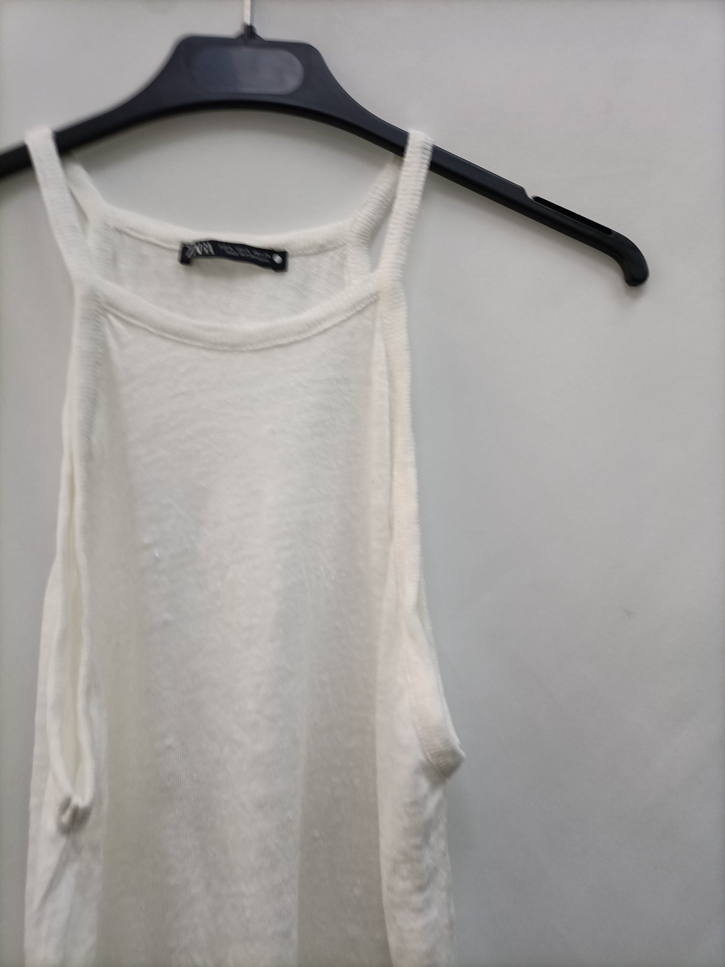 ZARA. Camiseta blanca T.s