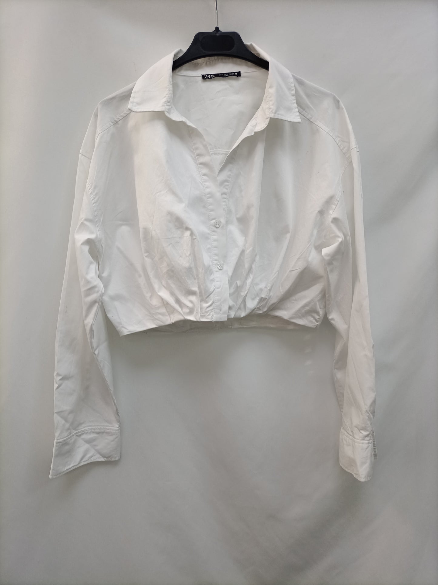 ZARA. Camisa blanca crop T.m