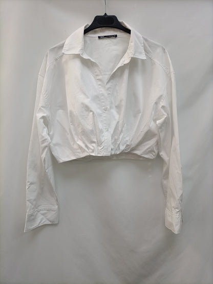 ZARA. Camisa blanca crop T.m