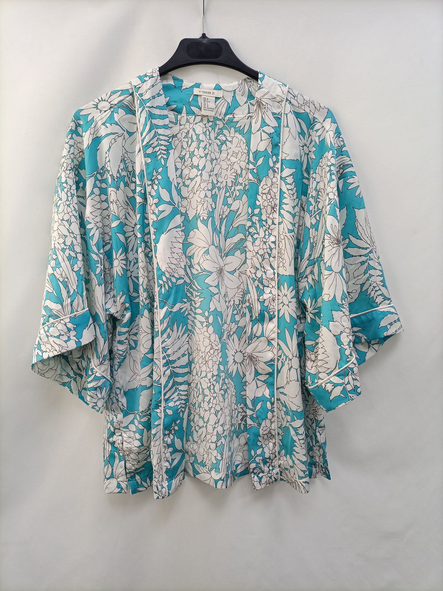 FOREVER21. Kimono azul flores T.s