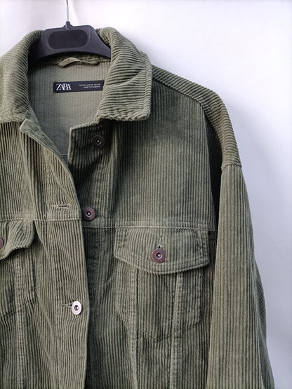 ZARA.  Cazadora pana verde T.xs